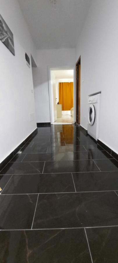 דירות Apartament Clara Përmet מראה חיצוני תמונה