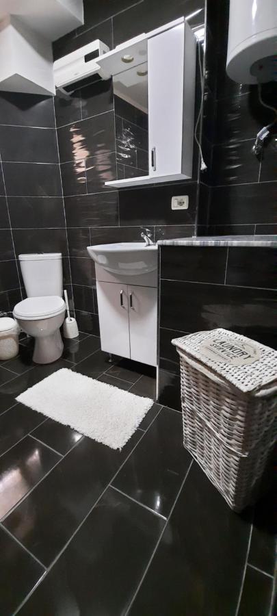 דירות Apartament Clara Përmet מראה חיצוני תמונה